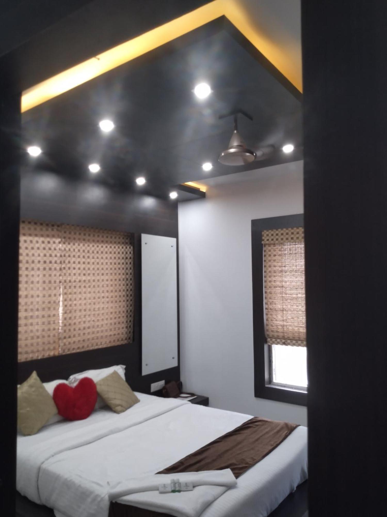 La Platina Premium Suites, Near Puri Sea Beach Екстер'єр фото