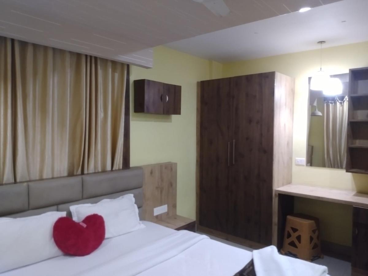 La Platina Premium Suites, Near Puri Sea Beach Екстер'єр фото