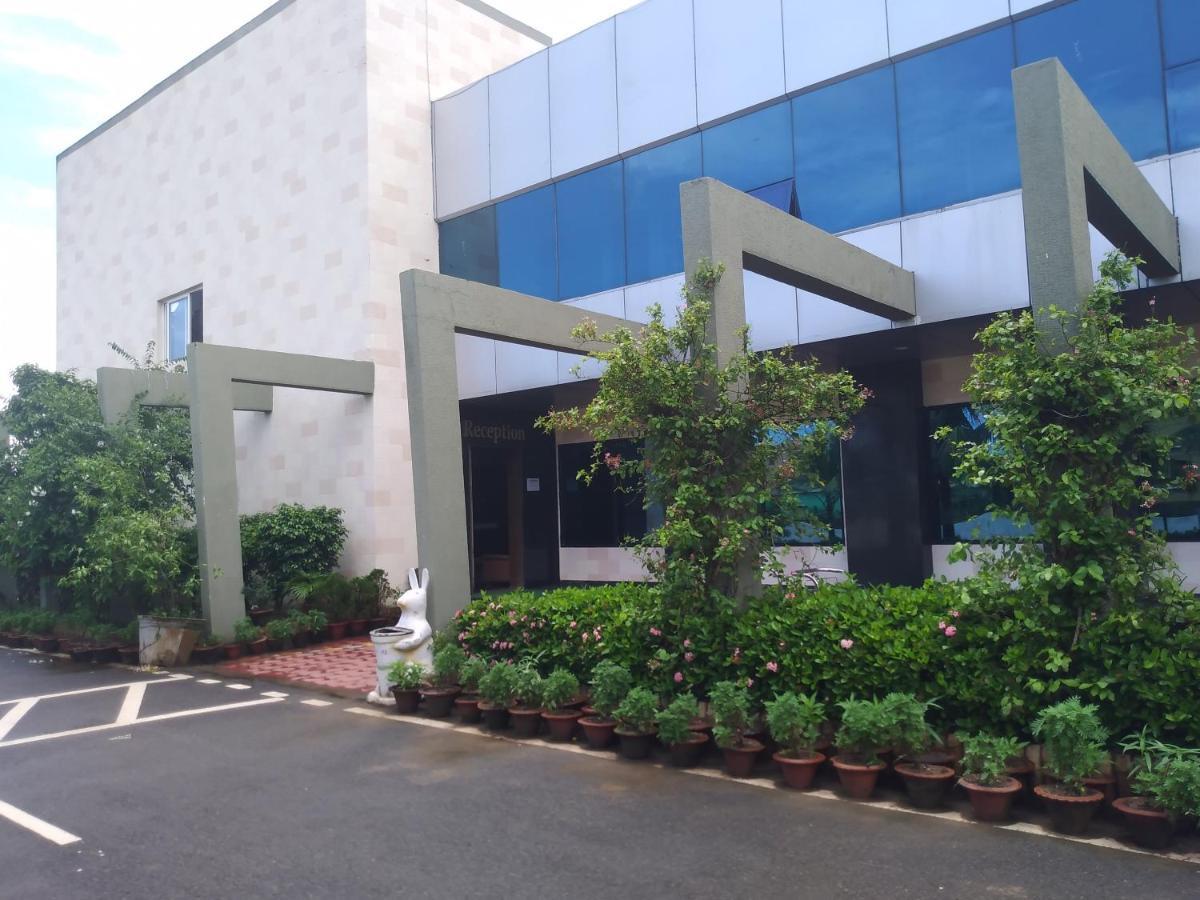 La Platina Premium Suites, Near Puri Sea Beach Екстер'єр фото
